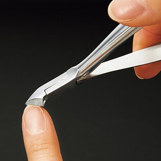 巧みなお手入れ爪切り