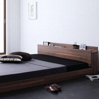 ダブル》棚・コンセント付きフロアベッド【W.coRe】ダブルコア