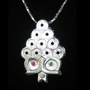 ふくろう揺銭樹金運ペンダント（天然ダイヤ・ルビー・エメラルド使用/シルバー925）銀色