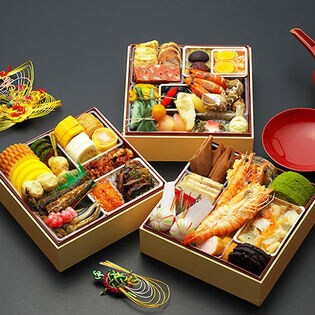おせちの三段重(食品サンプル） おせちの三段重(食品サンプル） - メルカリ