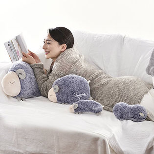 羊の抱き枕 ネイビー ふんわり冬のおやすみ羊 抱きまくらを税込・送料込でお試し｜サンプル