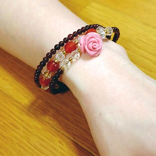 バラの貴石ブレス ガーネットタイプを税込 送料込でお試し サンプル百貨店 美ス