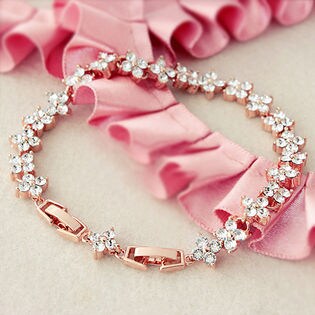 フラワーモチーフブレスレット ピンク スワロフスキーxirius使用 Ssを税込 送料込でお試し サンプル百貨店 スワロショップ