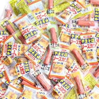 ペヤングやきそばソースカツ おやつカルパス 100コ を税込 送料込でお試し サンプル百貨店 おかしのマーチ