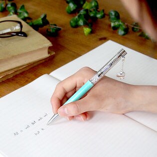 スヌーピースワロフスキーチャーム付き ボールペン スヌーピースワロフスキーチャーム付き ボールペン - メルカリ