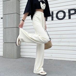 【ベージュ】ぽこぽこリラックスワイドパンツ