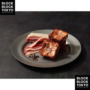【8個】BLOCK BLOCK TOKYO バスクチーズケーキサレ（ペッパー＆ベーコン）