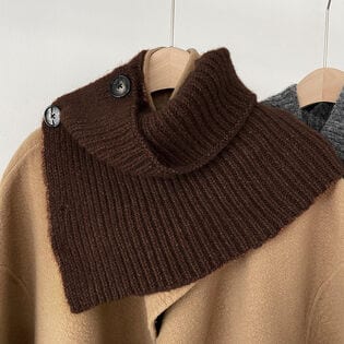 【ブラウン】ボタン付きニットスヌード