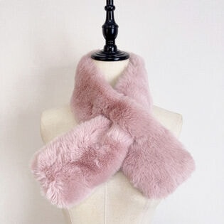 【ピンク】ふわふわマフラー ティペット 差し込みタイプ