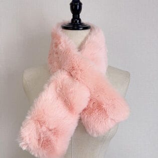 【ライトピンク】ふわふわマフラー ティペット 差し込みタイプ