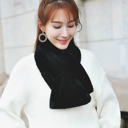 【ブラック】フェイクファーマフラー