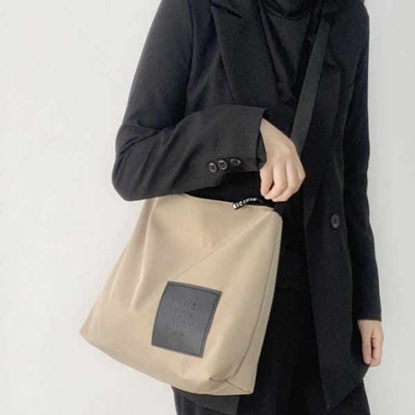 【ベージュ】男女兼用ナイロンショルダー