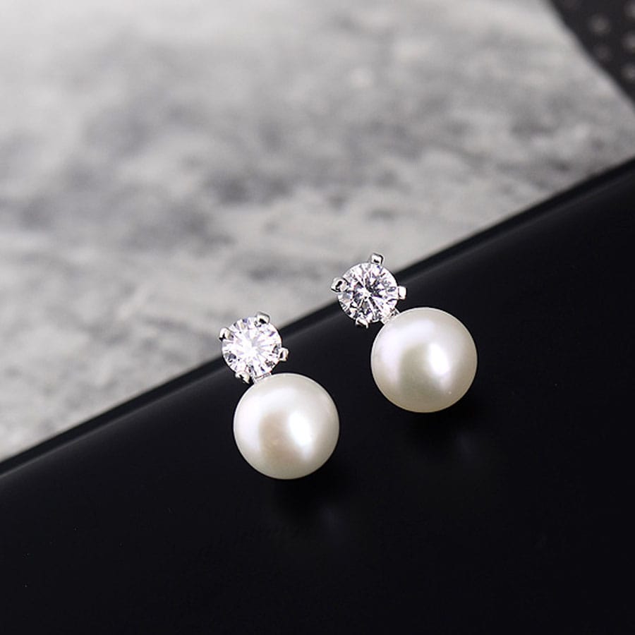 ホワイトパールピアス