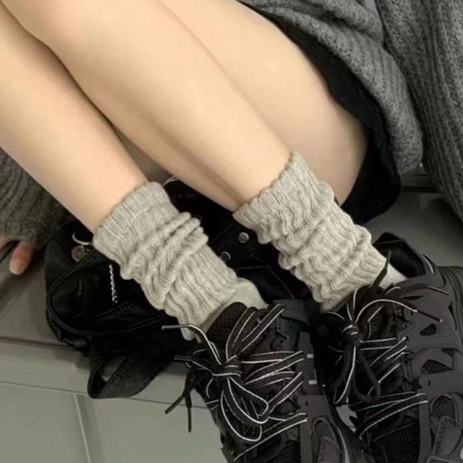 【グレー】 シンプルハイソックス