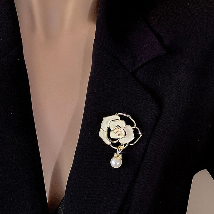 【ホワイト】ローズモチーフブローチ