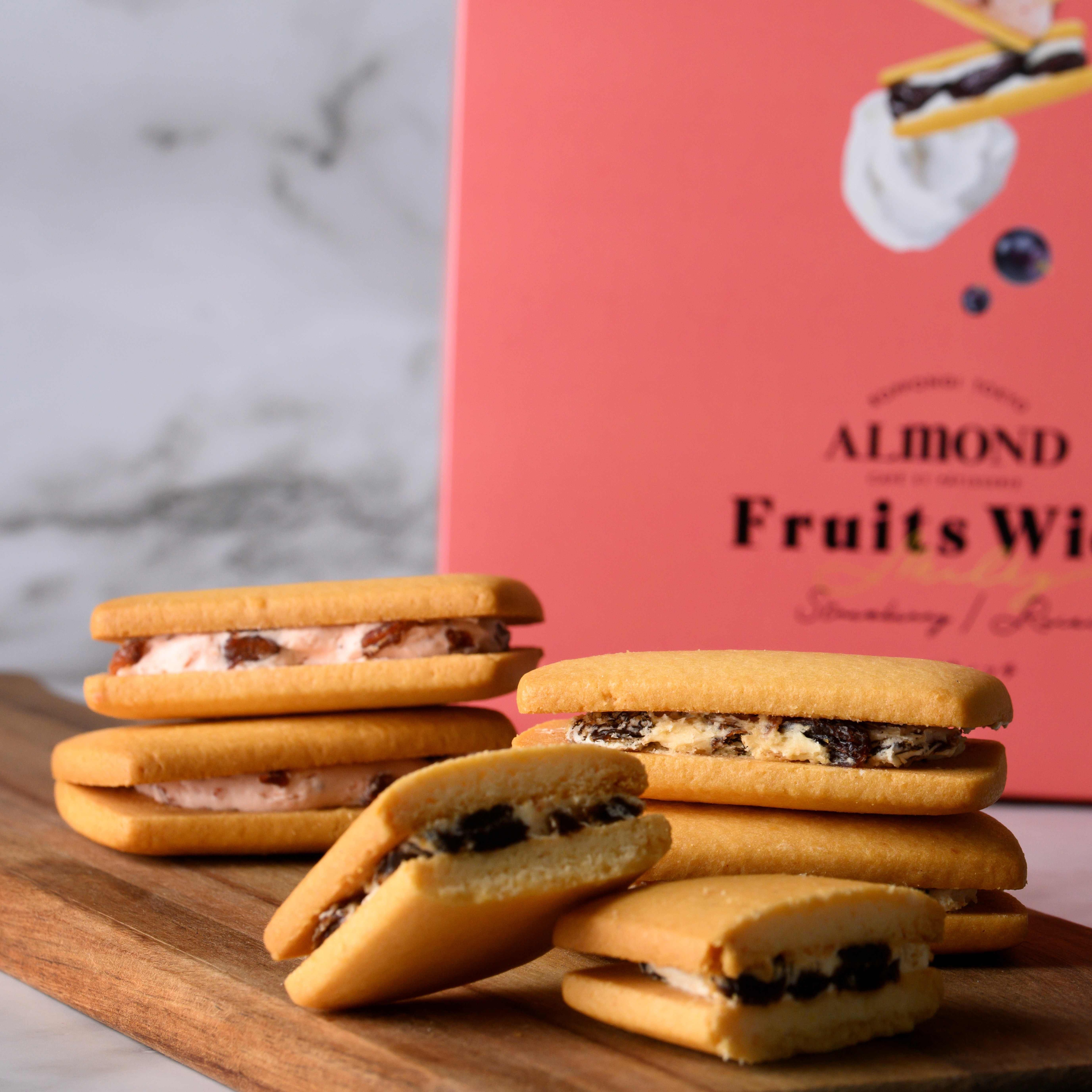 【計12個/ (レーズン＆ストロベリーミルク)×各6個】フルーツウィッチ