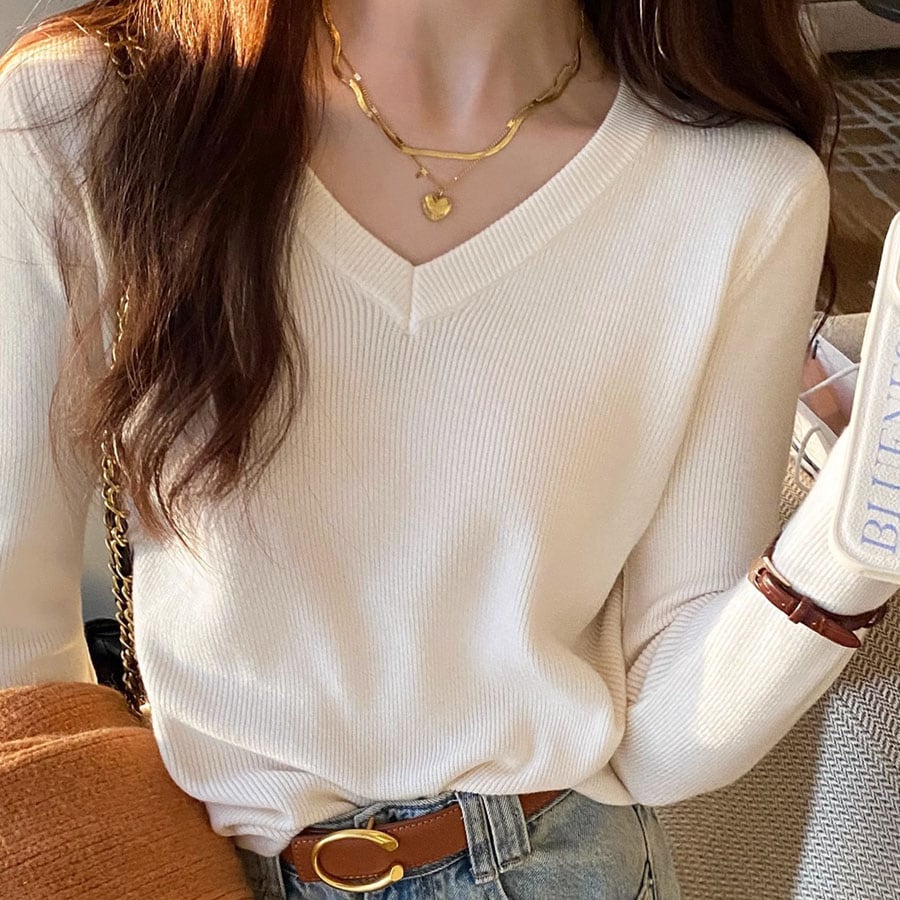 【ホワイト】薄手 Vネックニットソー