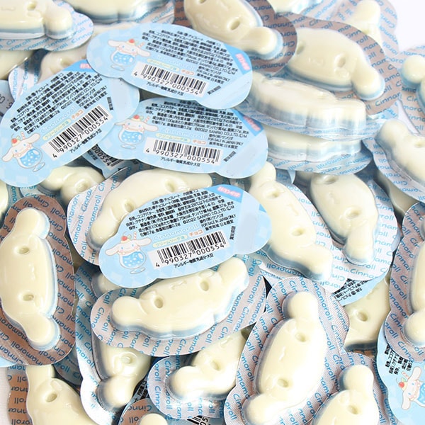 【50コ】丹生堂 見た目もかわいい！ちっちゃなシナモロール レリーフチョコ(クリームソーダ味)