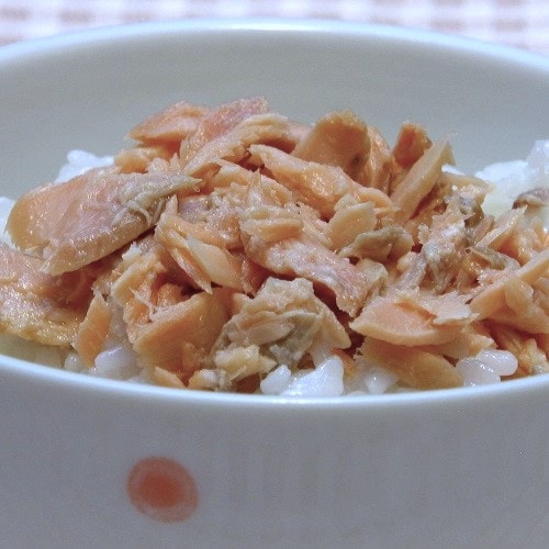 【6個】鮭ほぐしフレーク　知床産秋鮭と塩だけで作った鮭ほぐし