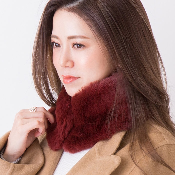 【ワインレッド】マグネット型でシンプル コンパクトなふわふわティペット