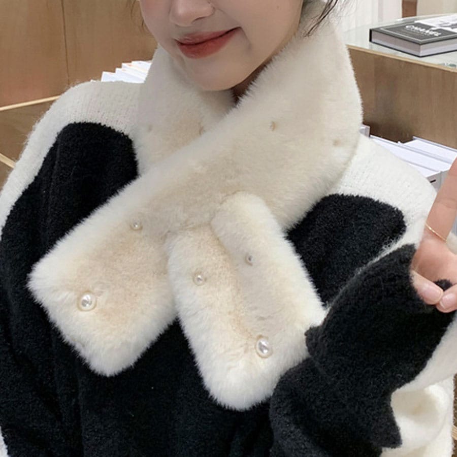 【A04/ホワイト】ふわふわフェイクファーティペット