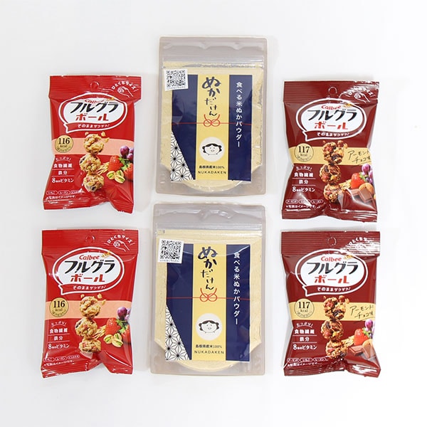 カルビーフルグラボール2種4袋（いちご・アーモンド）＋食べる米ぬかパウダー2袋