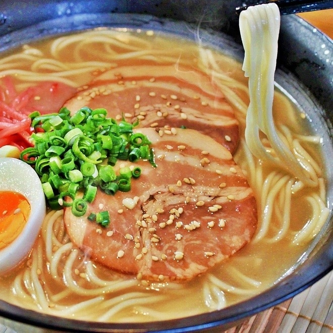 九州とんこつラーメン　五木食品　　ねぎとごま油香マイルドな豚骨スープ　おすすめ