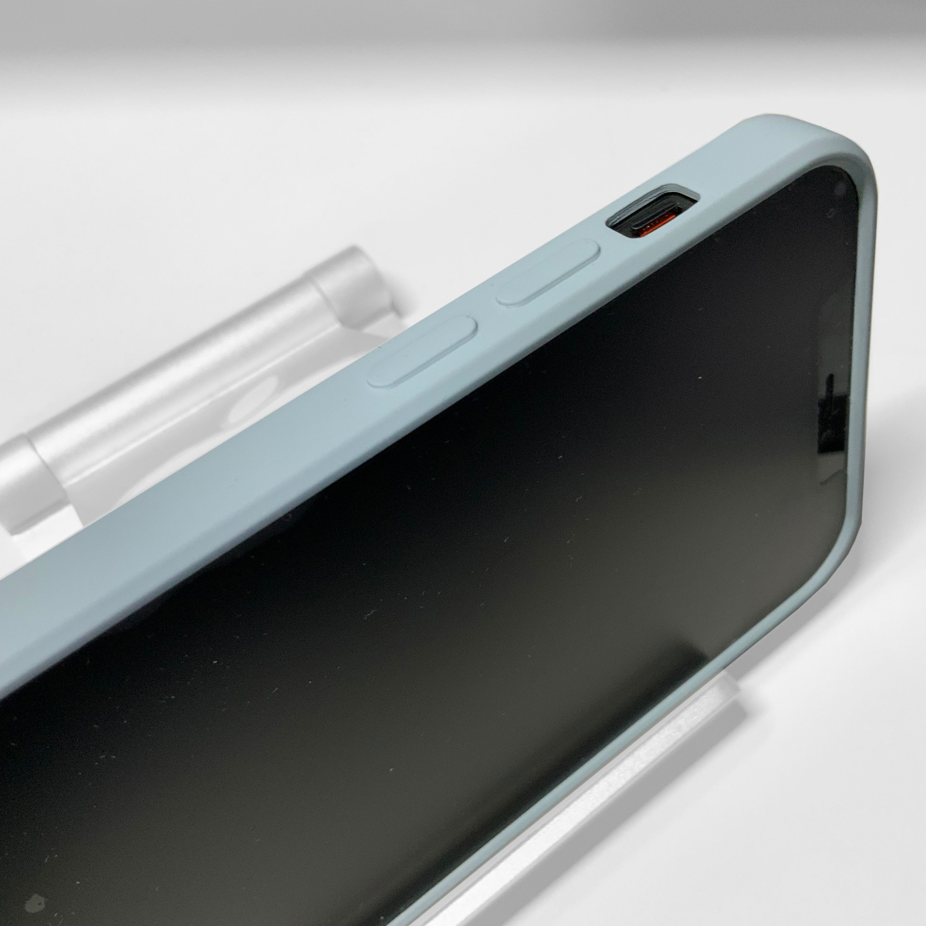 フォンダシオンルイヴィトン スマホスタンド ライト Louis Vuitton